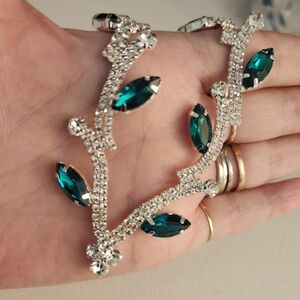 New Womens Formal Green & White Crystal Necklace